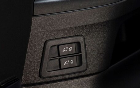 Toyota Land Cruiser, 2025 год, 12 480 000 рублей, 19 фотография