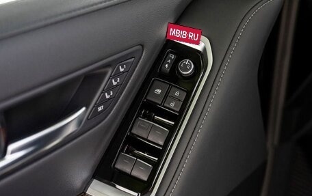 Toyota Land Cruiser, 2025 год, 12 480 000 рублей, 23 фотография