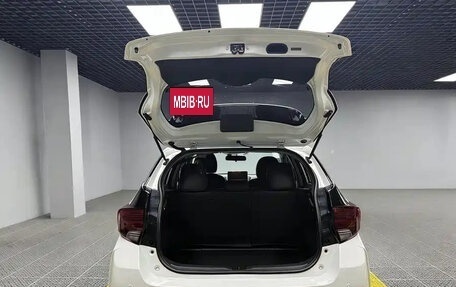 Toyota Yaris XP150 рестайлинг, 2022 год, 1 200 000 рублей, 15 фотография