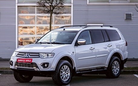 Mitsubishi Pajero Sport II рестайлинг, 2015 год, 1 495 000 рублей, 1 фотография