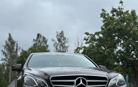 Mercedes-Benz E-Класс, 2015 год, 2 350 000 рублей, 1 фотография