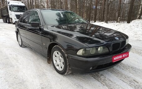 BMW 5 серия, 2000 год, 435 000 рублей, 1 фотография