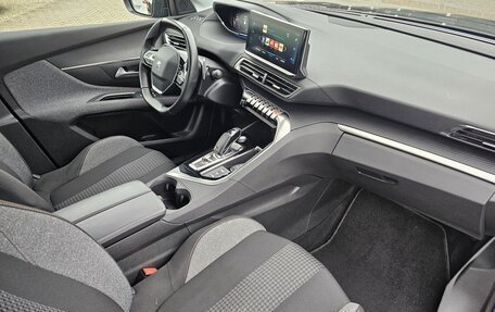 Peugeot 5008 II, 2021 год, 1 698 000 рублей, 11 фотография