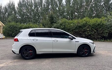 Volkswagen Golf VIII, 2022 год, 1 950 000 рублей, 4 фотография