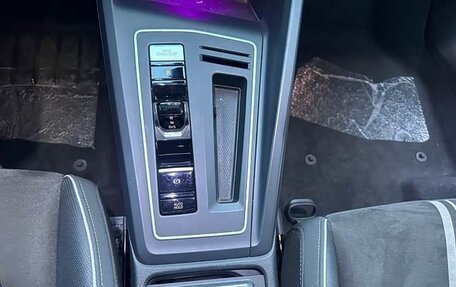 Volkswagen Golf VIII, 2022 год, 1 950 000 рублей, 11 фотография