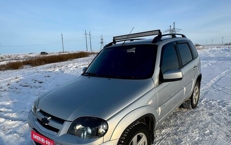 Chevrolet Niva I рестайлинг, 2018 год, 765 000 рублей, 5 фотография