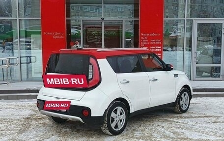 KIA Soul II рестайлинг, 2017 год, 1 789 000 рублей, 5 фотография