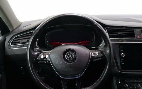 Volkswagen Tiguan II, 2019 год, 2 990 000 рублей, 15 фотография