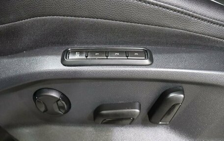 Volkswagen Tiguan II, 2019 год, 2 990 000 рублей, 12 фотография