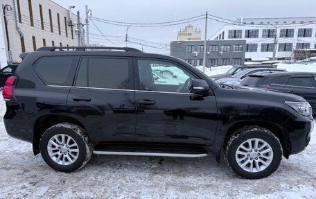 Toyota Land Cruiser Prado 150 рестайлинг 2, 2018 год, 4 300 000 рублей, 3 фотография