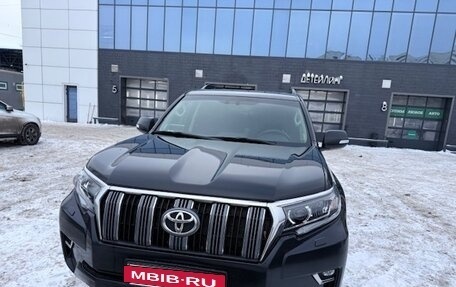 Toyota Land Cruiser Prado 150 рестайлинг 2, 2018 год, 4 300 000 рублей, 9 фотография