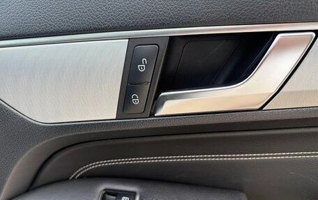 Mercedes-Benz E-Класс, 2013 год, 1 850 000 рублей, 25 фотография