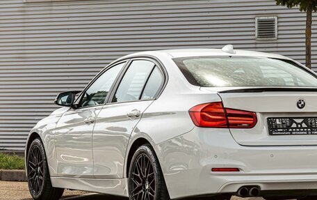 BMW 3 серия, 2017 год, 1 845 000 рублей, 11 фотография