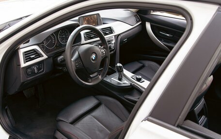 BMW 3 серия, 2017 год, 1 845 000 рублей, 17 фотография