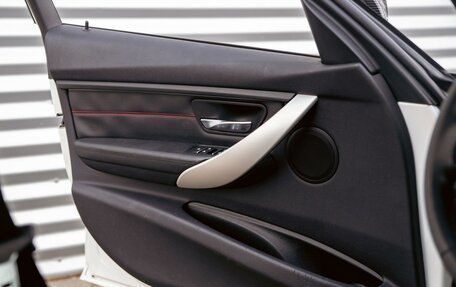 BMW 3 серия, 2017 год, 1 845 000 рублей, 16 фотография
