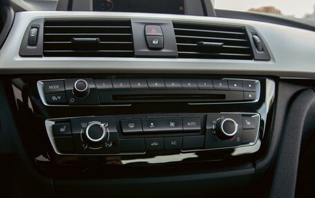 BMW 3 серия, 2017 год, 1 845 000 рублей, 19 фотография