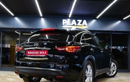 Infiniti FX II, 2013 год, 2 199 000 рублей, 6 фотография