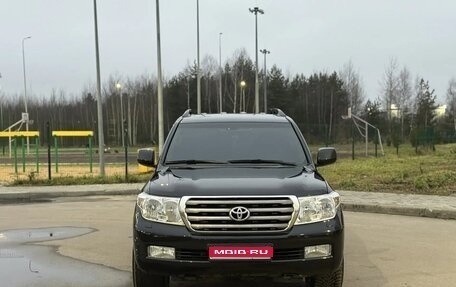 Toyota Land Cruiser 200, 2007 год, 2 300 000 рублей, 1 фотография