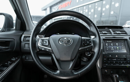 Toyota Camry, 2015 год, 2 200 000 рублей, 10 фотография