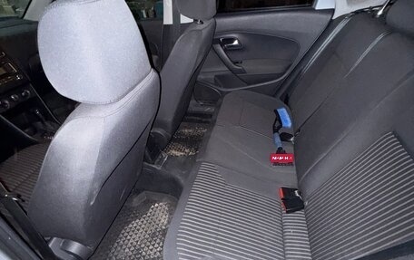 Volkswagen Polo VI (EU Market), 2011 год, 700 000 рублей, 8 фотография