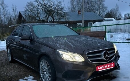 Mercedes-Benz E-Класс, 2015 год, 2 350 000 рублей, 10 фотография