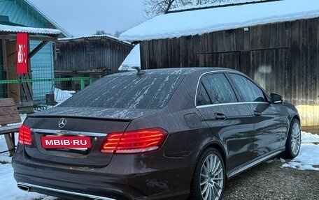 Mercedes-Benz E-Класс, 2015 год, 2 350 000 рублей, 11 фотография