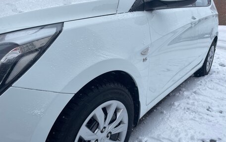 Hyundai Solaris II рестайлинг, 2015 год, 1 125 000 рублей, 8 фотография