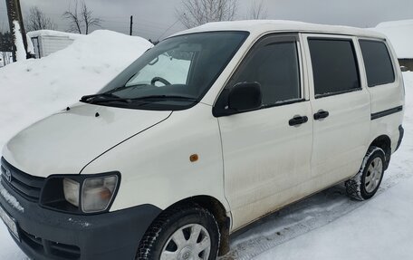 Toyota Town Ace III, 2000 год, 425 000 рублей, 2 фотография