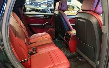 Porsche Cayenne III, 2025 год, 18 000 000 рублей, 10 фотография