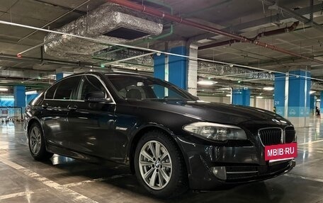 BMW 5 серия, 2010 год, 1 550 000 рублей, 3 фотография
