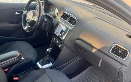 Volkswagen Polo VI (EU Market), 2011 год, 590 000 рублей, 12 фотография