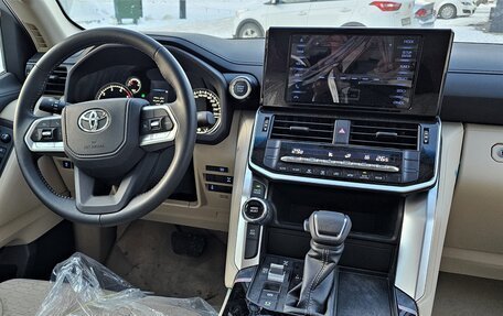 Toyota Land Cruiser, 2024 год, 12 500 000 рублей, 5 фотография