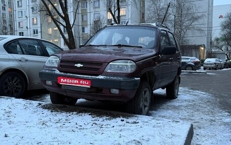 Chevrolet Niva I рестайлинг, 2004 год, 300 000 рублей, 1 фотография