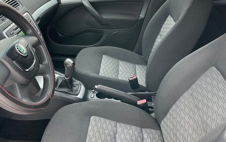 Skoda Octavia, 2011 год, 800 000 рублей, 15 фотография