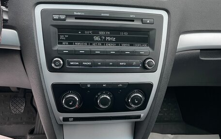 Skoda Octavia, 2011 год, 800 000 рублей, 17 фотография