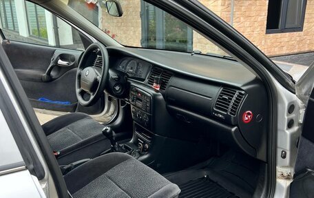 Opel Vectra B рестайлинг, 2000 год, 345 000 рублей, 14 фотография