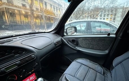 Chevrolet Niva I рестайлинг, 2004 год, 300 000 рублей, 11 фотография