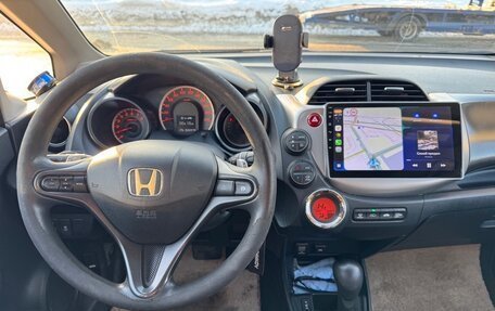 Honda Jazz II рестайлинг, 2011 год, 690 000 рублей, 7 фотография