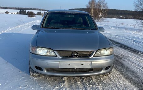 Opel Vectra B рестайлинг, 2001 год, 260 000 рублей, 2 фотография