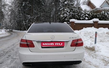 Mercedes-Benz E-Класс, 2012 год, 1 250 000 рублей, 6 фотография
