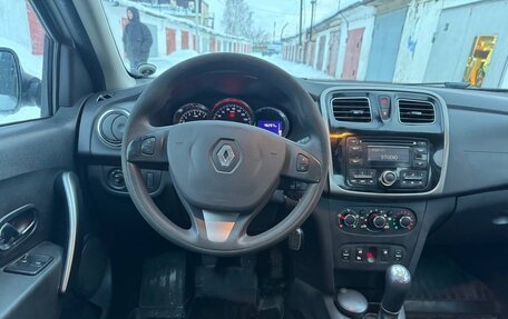 Renault Logan II, 2015 год, 700 000 рублей, 12 фотография