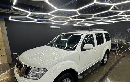 Nissan Pathfinder, 2011 год, 1 550 000 рублей, 24 фотография