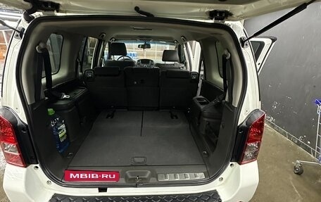 Nissan Pathfinder, 2011 год, 1 550 000 рублей, 21 фотография