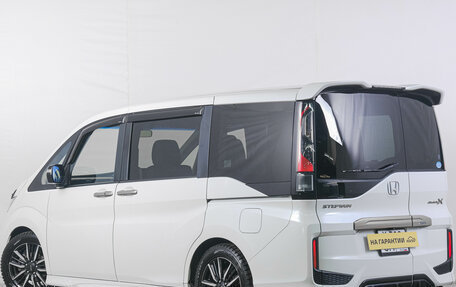 Honda Stepwgn IV, 2017 год, 2 249 000 рублей, 5 фотография
