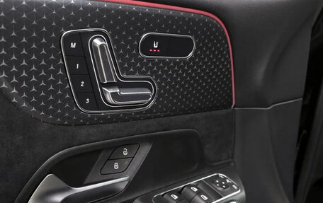 Mercedes-Benz GLB, 2025 год, 6 470 000 рублей, 14 фотография