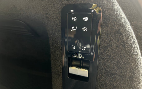 Land Rover Range Rover IV рестайлинг, 2024 год, 23 000 000 рублей, 10 фотография