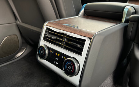 Land Rover Range Rover IV рестайлинг, 2024 год, 23 000 000 рублей, 12 фотография