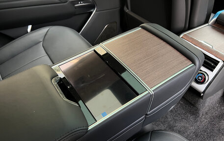 Land Rover Range Rover IV рестайлинг, 2024 год, 23 000 000 рублей, 21 фотография