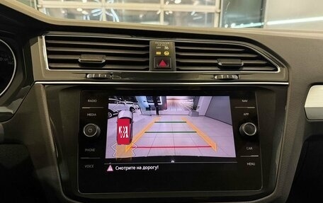 Volkswagen Tiguan II, 2021 год, 2 727 000 рублей, 15 фотография