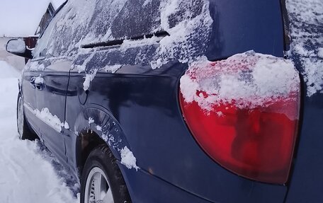 Chrysler Town & Country IV, 2001 год, 650 000 рублей, 3 фотография